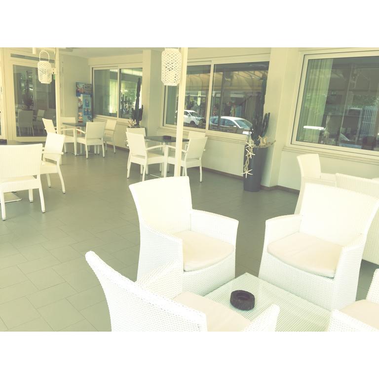 Hotel Solemare Cesenatico Kültér fotó