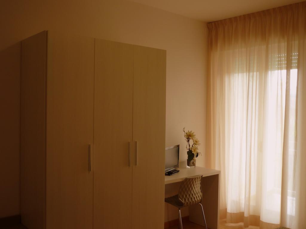 Hotel Solemare Cesenatico Szoba fotó
